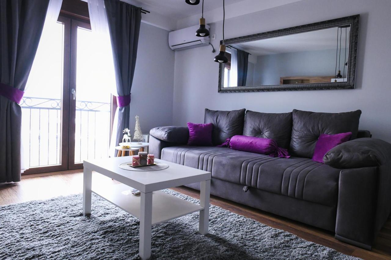 Appartamento Apartman Filip Novi Pazar Esterno foto