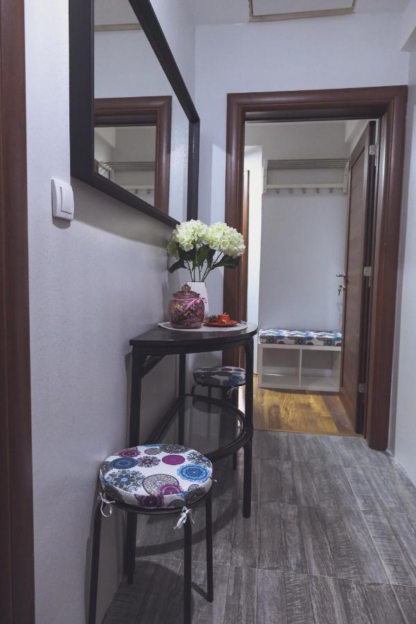 Appartamento Apartman Filip Novi Pazar Esterno foto